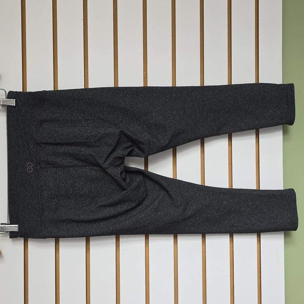 Calia Athlectic Capris - Picture 3 of 4